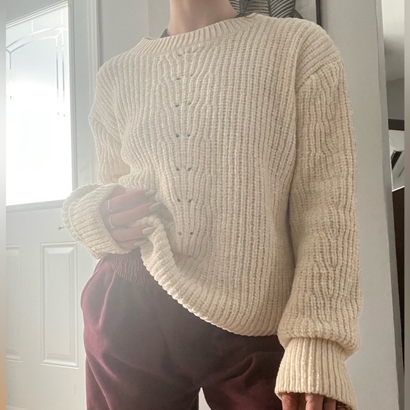 Soft sweater - Picture 2 of 2